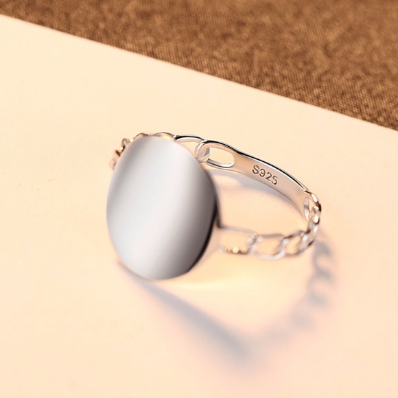 925 Sterling Silver Ring with a Chain Band - Picture 2 of 12